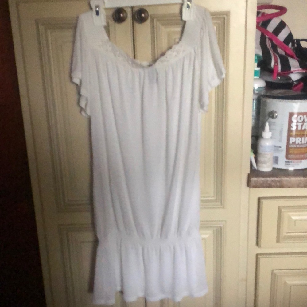 VS bathing suit cover up M Moda International